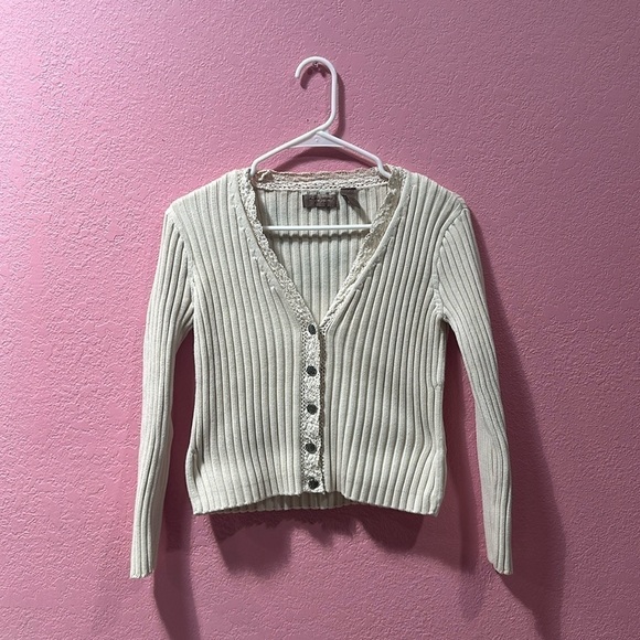 i.e petite relaxed Sweaters - i.e. Petite Relaxed lace collar 100% Cotton cream cardigan Size PM